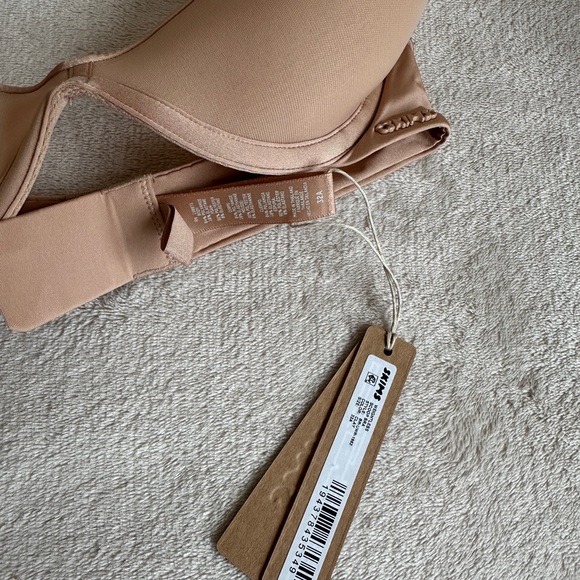 SKIMS BRA - Picture 4 of 4